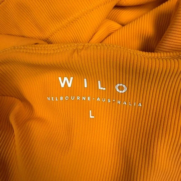 Wilo Sports Bra & Leggings Set - Size Large (Australian Brand/ fits like 10) - Picture 6 of 7